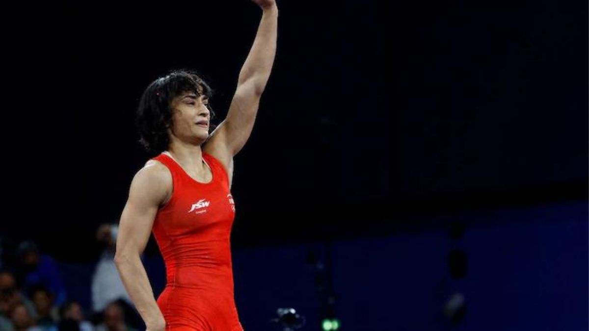 robbed-of-a-deserving-silver-sachin-tendulkar-hopes-vinesh-phogat-gets-her-olympic-medal
